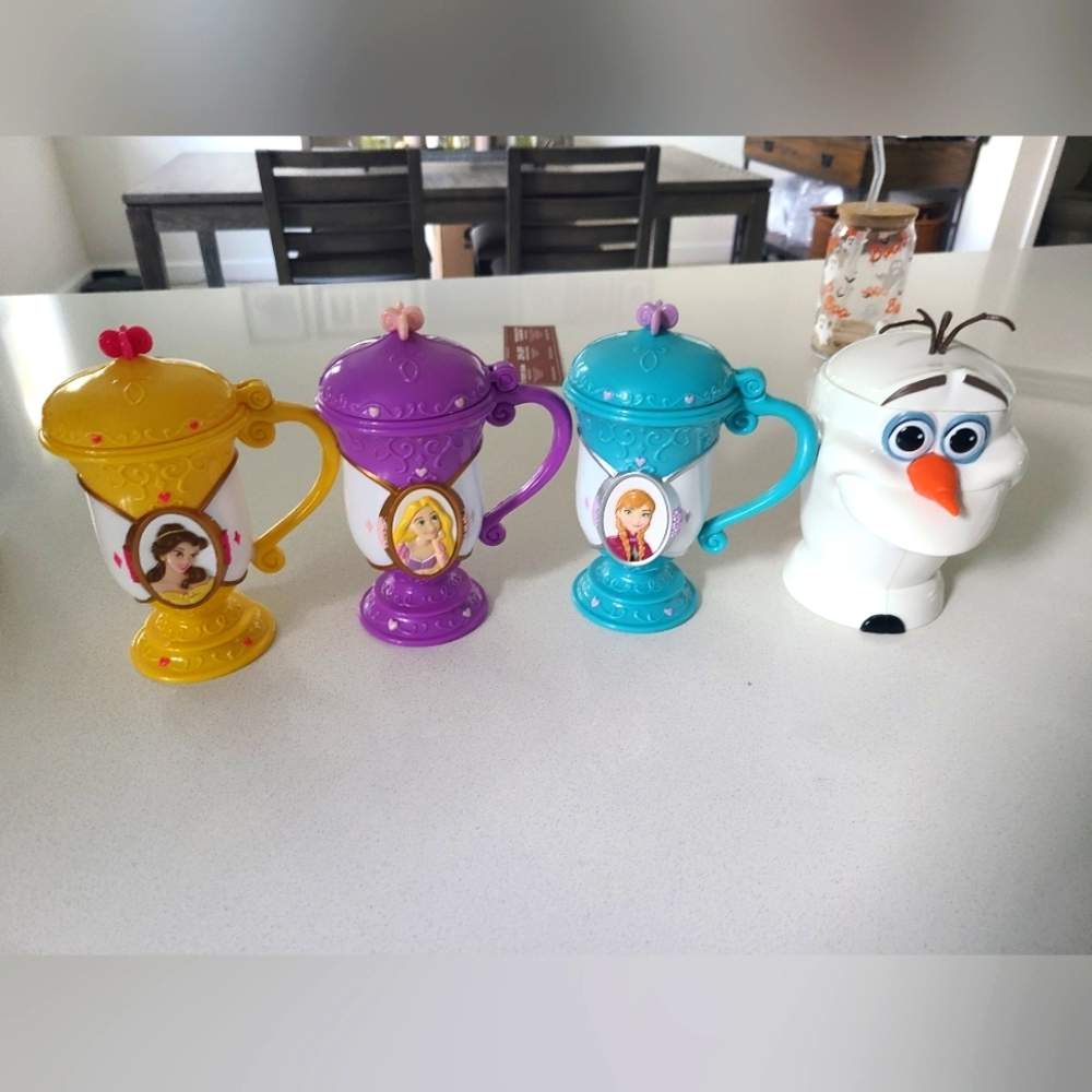 Disney on Ice cups